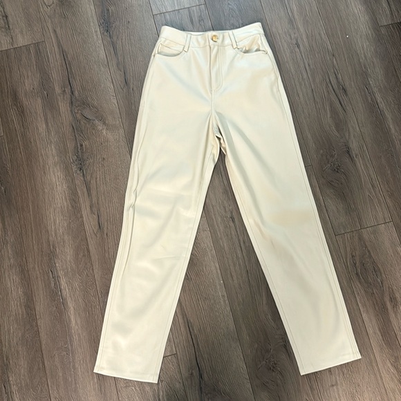 ZARA FAUX LEATHER PANTS, TAGS ATTACHED, NEVER WORN! Size 32! CREAM/BIEGE - Picture 5 of 6